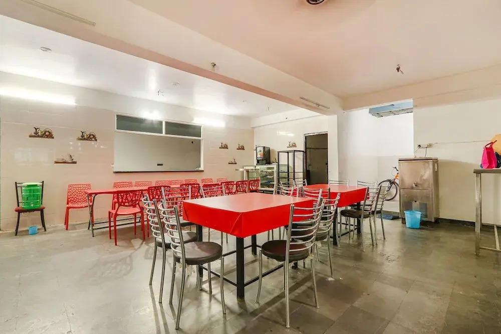 Capital O Samrat Palace Near Nampally Station