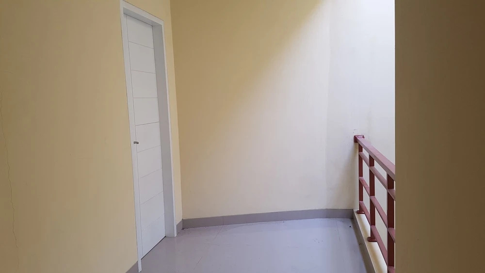 Oyo 2115 Punclut Residence