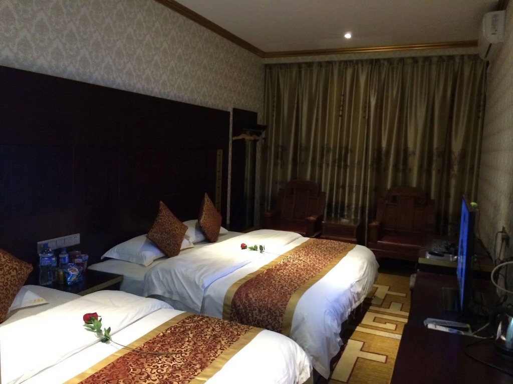 Sanlong Hotel in Kaiyuan City