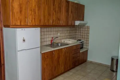 Paradise Studios & Apartments