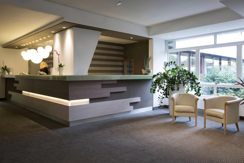 Living Place Hotel