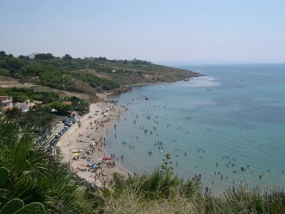 Attractive Holiday Home in Sciacca With Tennis Court & BBQ
