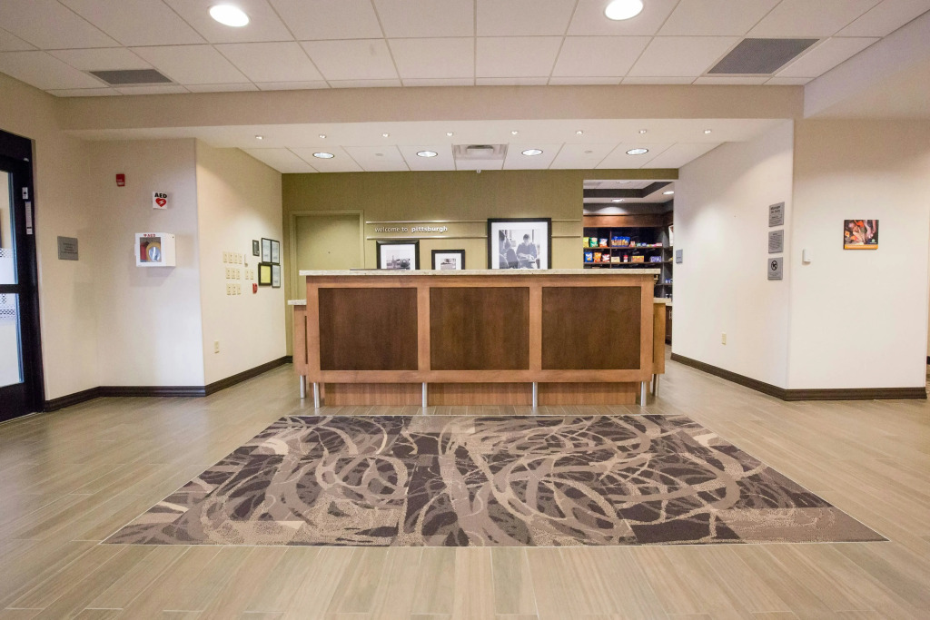 Hampton Inn & Suites - Pittsburgh/Harmarville, PA