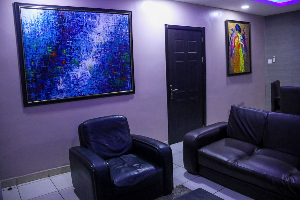 Number 95 Suites