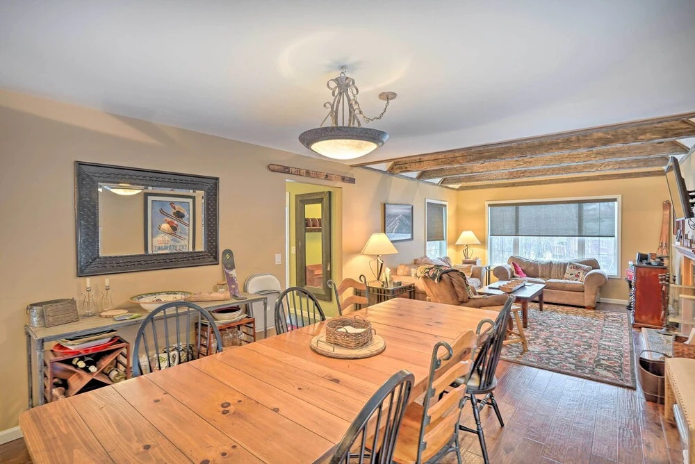 West Dover Getaway w/ Hot Tub: Near Mt Snow!