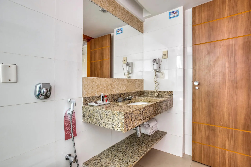 Royalty Barra Hotel