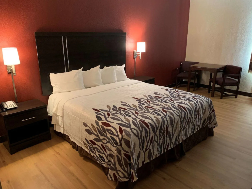Red Roof Inn Fort Worth – Saginaw