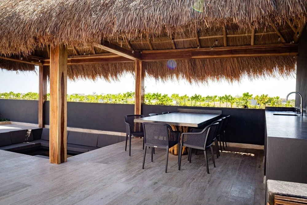 Studio Apt, Great Location, Amazing Rooftop Pool