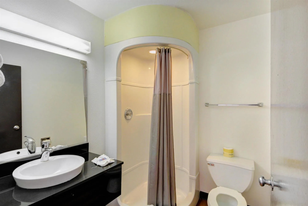 Motel 6-Wichita, KS - AIRPORT