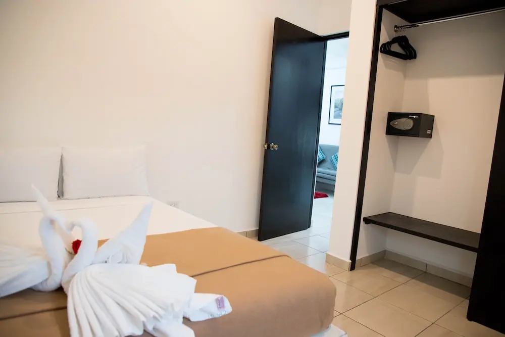 Hotel Kinyaah