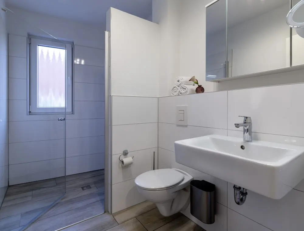 GLEUEL INN HOTEL - Serviced Apartments