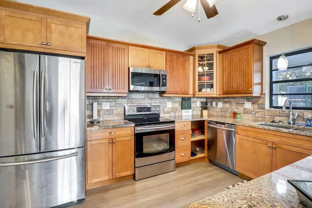 Modern Fort Myers Bungalow