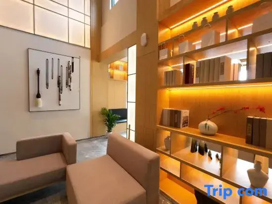 Jianguo HIDDEN Hotel (Huanggang Luotian Tiantangzhai Scenic Area Branch)