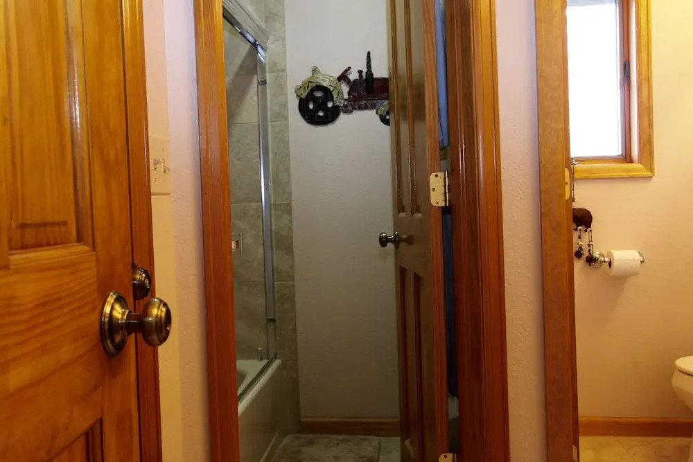 255 Sky View Acres 3 Bedrooms 2 Bathrooms Condo