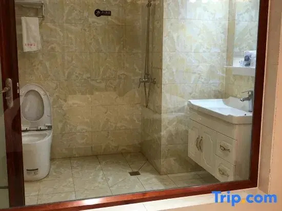 Luliang Dingxuan Hotel