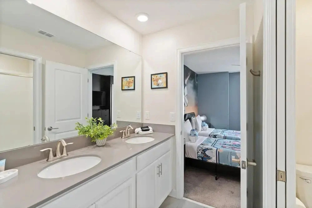 ChampionsGate Resort 8-Bedroom Vacation Pool Home - Includes Resort Clubhouse Amenity Access! 8 Home