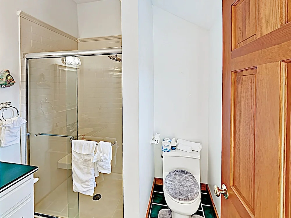 55 West Dennis - 3 Br Home