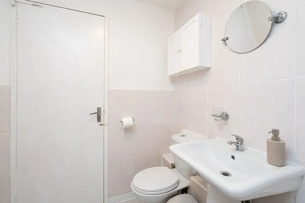 Canadawater-2bedroom-1bathroom-wifi-free Parking