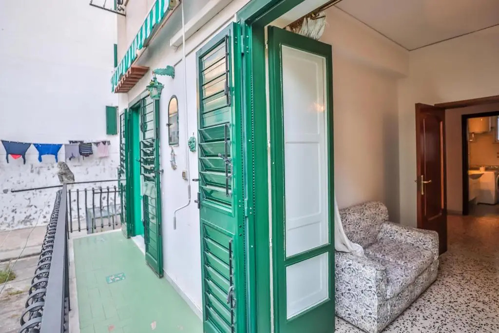 Apartment with 4 bedrooms in Amalfi