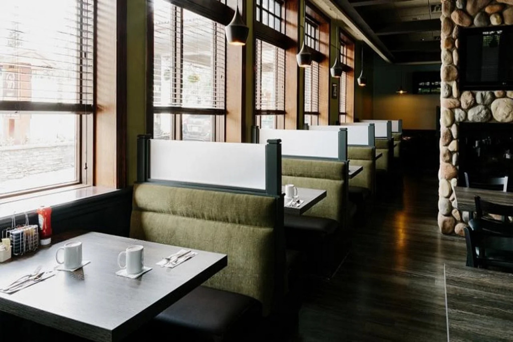 Elk + Avenue Hotel
