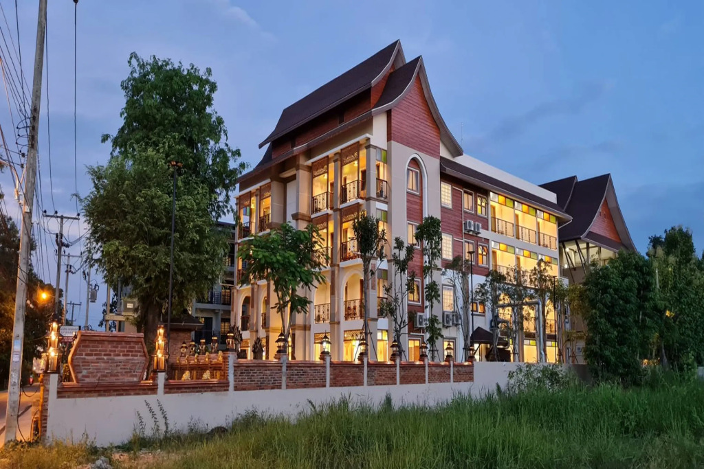Siri Nakornpink Chiang Mai Hotel SHA Plus