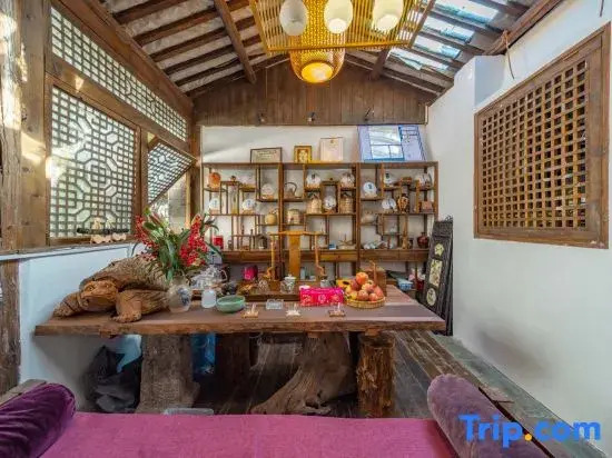 He Xia · Fan Chen Lotus |  Mu Qin Naxi Courtyard Boutique Hotel (Lijiang Ancient City Branch)