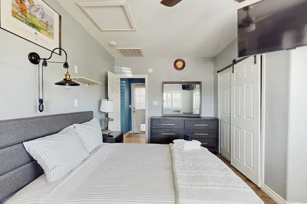 4 Mi to Dtwn: Pet-friendly Getaway in Phoenix