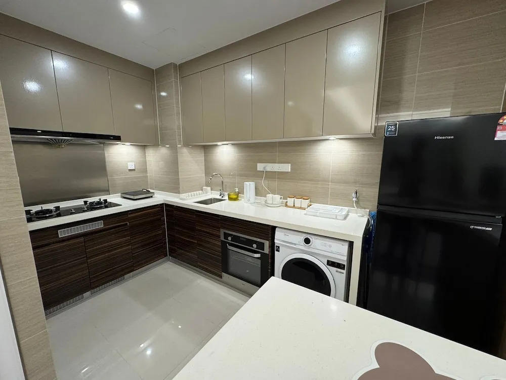 JB City CIQ-R&F Shopping Mall Apartment