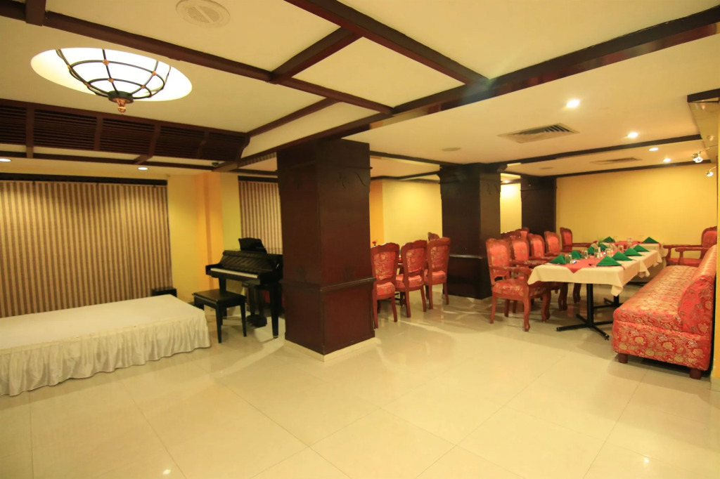 Westway Hotel