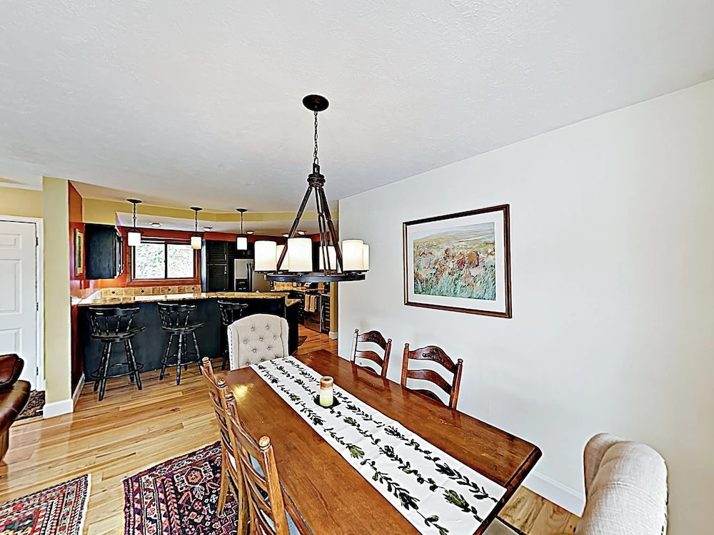 New Listing! Mountain-view Getaway: Stroll To Town 2 Bedroom Condo