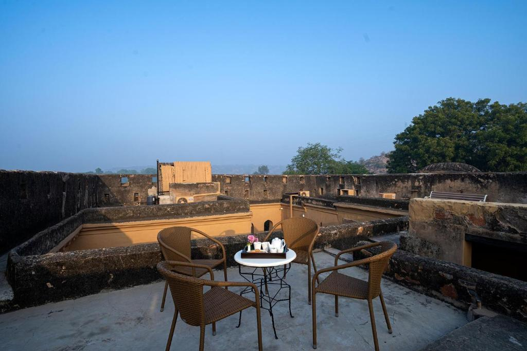 Stay Vista at Khohar Haveli 18th Century Palace with Modern Amenities