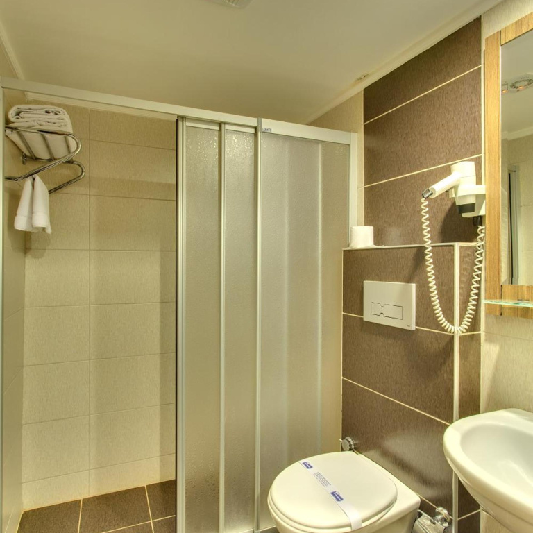 Antroyal Hotel