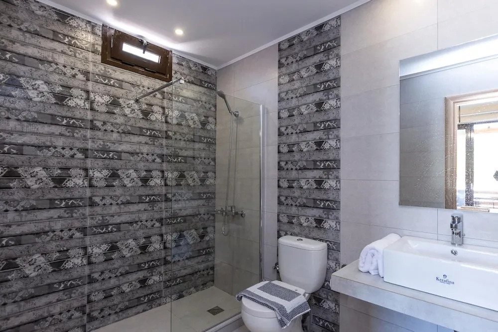 Villa Chnaris - Private Pool and Sauna