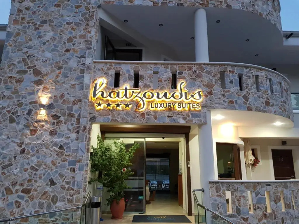 Hatzoudis Luxury Suites