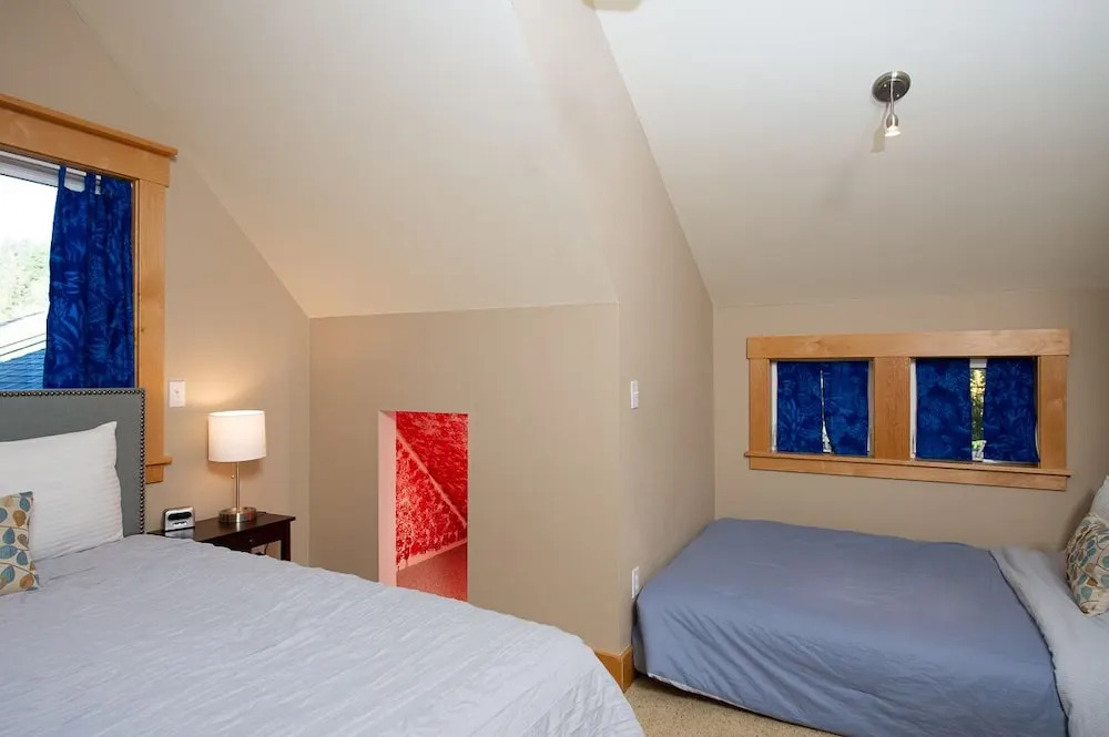 Schooner Creek Retreat 4 Bedrooms 4 Bathrooms Home