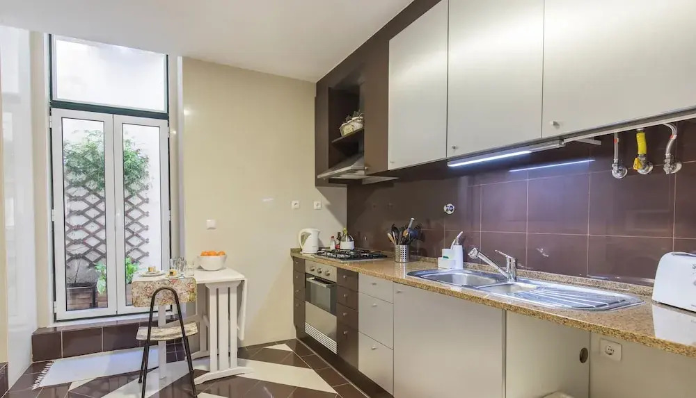 Checkincheckout - Santos Flat With Cozy Yard