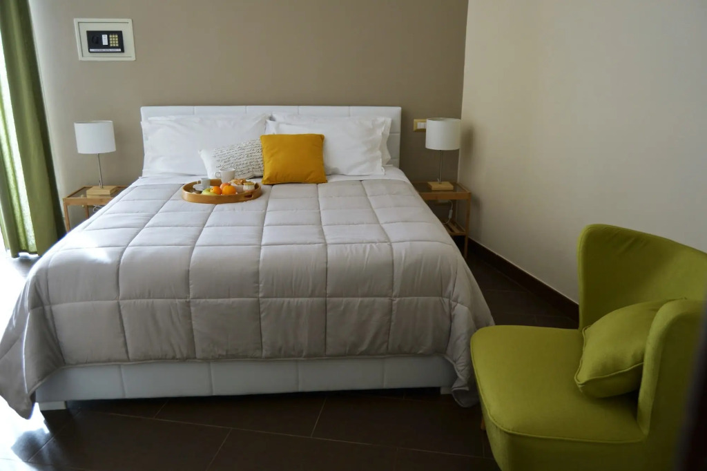 Cento Tari Guest House