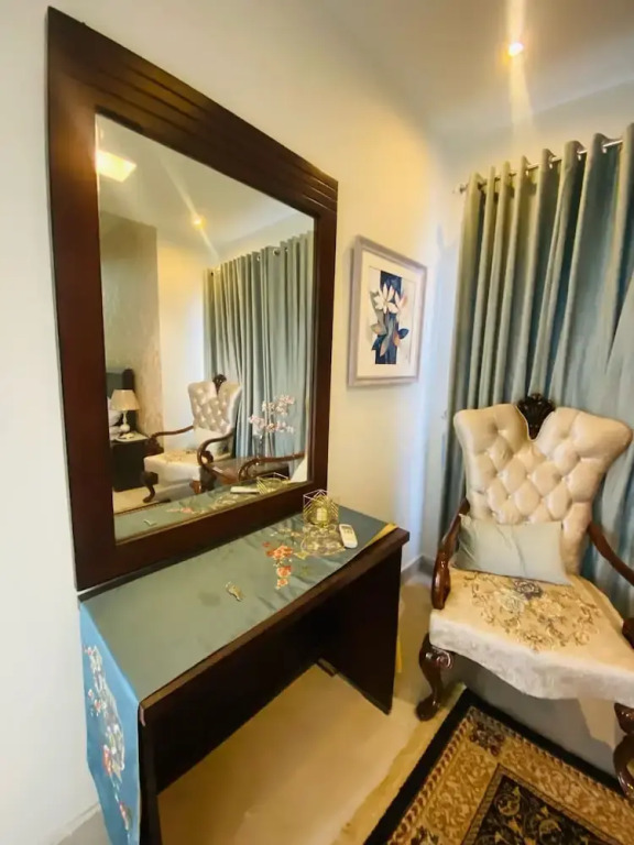 2Bedroom BahriaTown-Manzar Holiday Homes