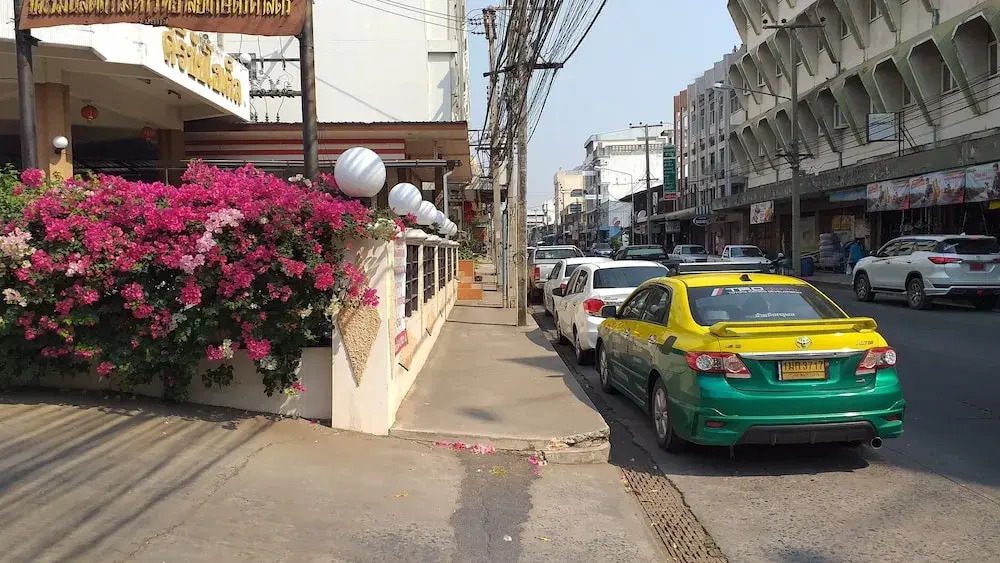 Sirichai Hotel