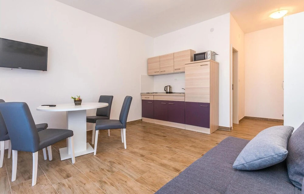 Awesome Apartment in Biograd na Moru With Wifi