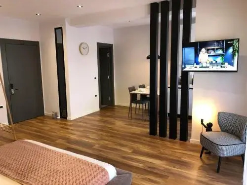 Skanderbeg Square Deluxe 1