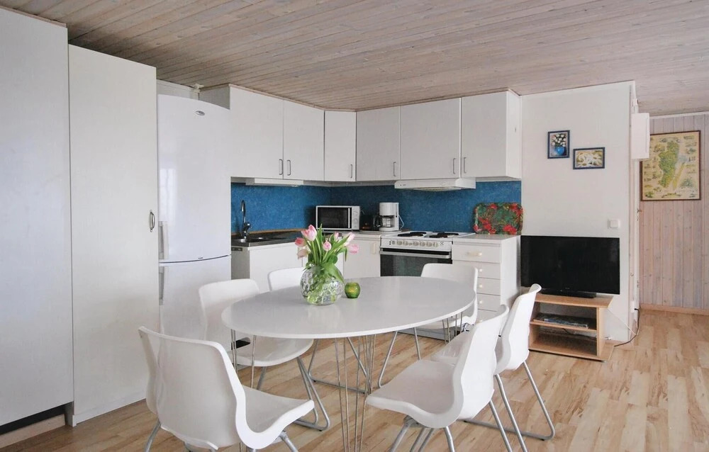 Awesome Home in Färjestaden With 2 Bedrooms