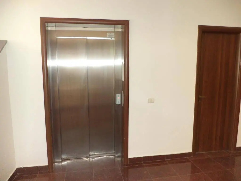 North Lane Apartment