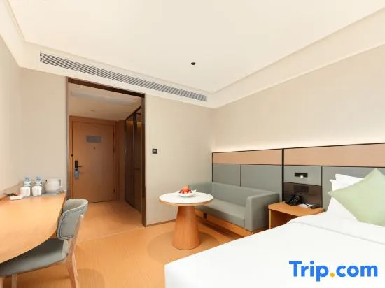 Wutong Yueju Hotel（Yantai University Wanxiang Hui Store）