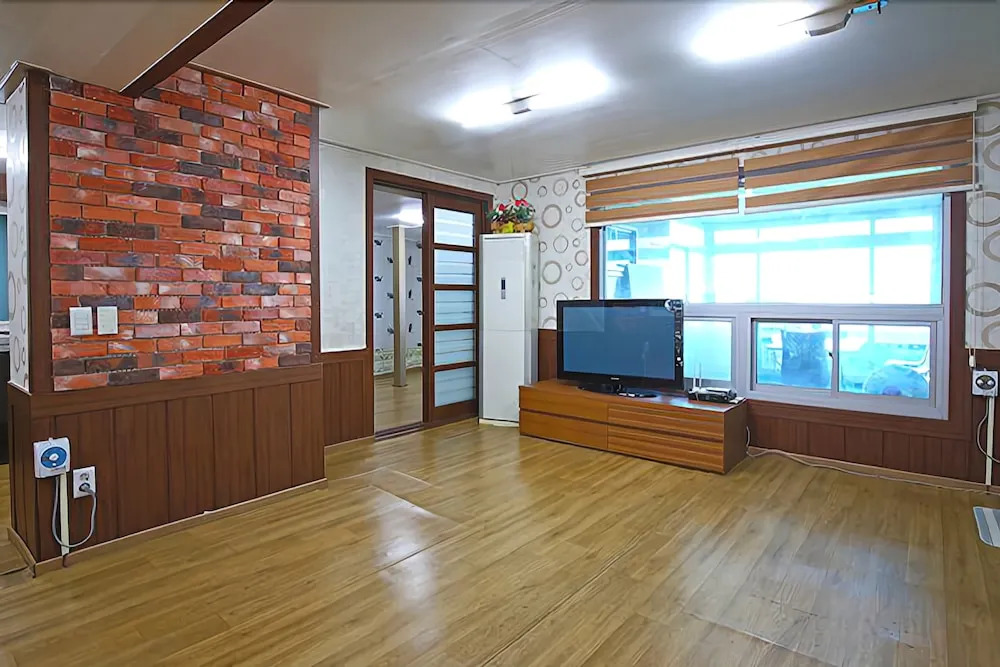 Pohang Guryongpo Ara Pension