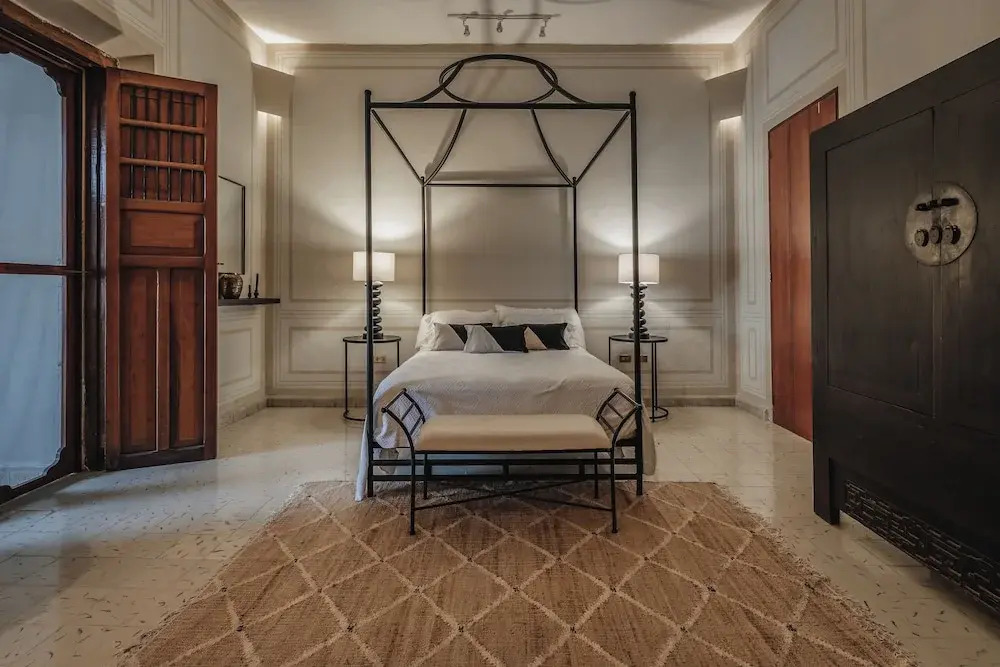 Casa Exclusiva Los Amigos, 4BDR by Cercana