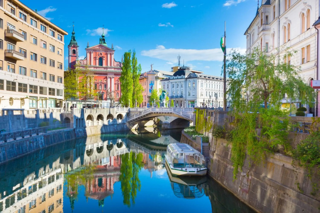 LjubljanaArt Apartment