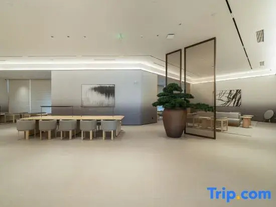 JI Hotel (Zhangjiajie 72 Marvelous Towers Scenic Area)
