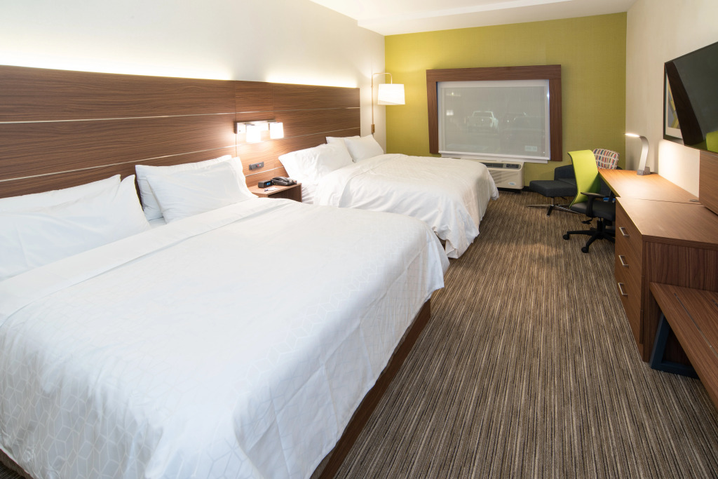 Holiday Inn Express & Suites - North Battleford by IHG