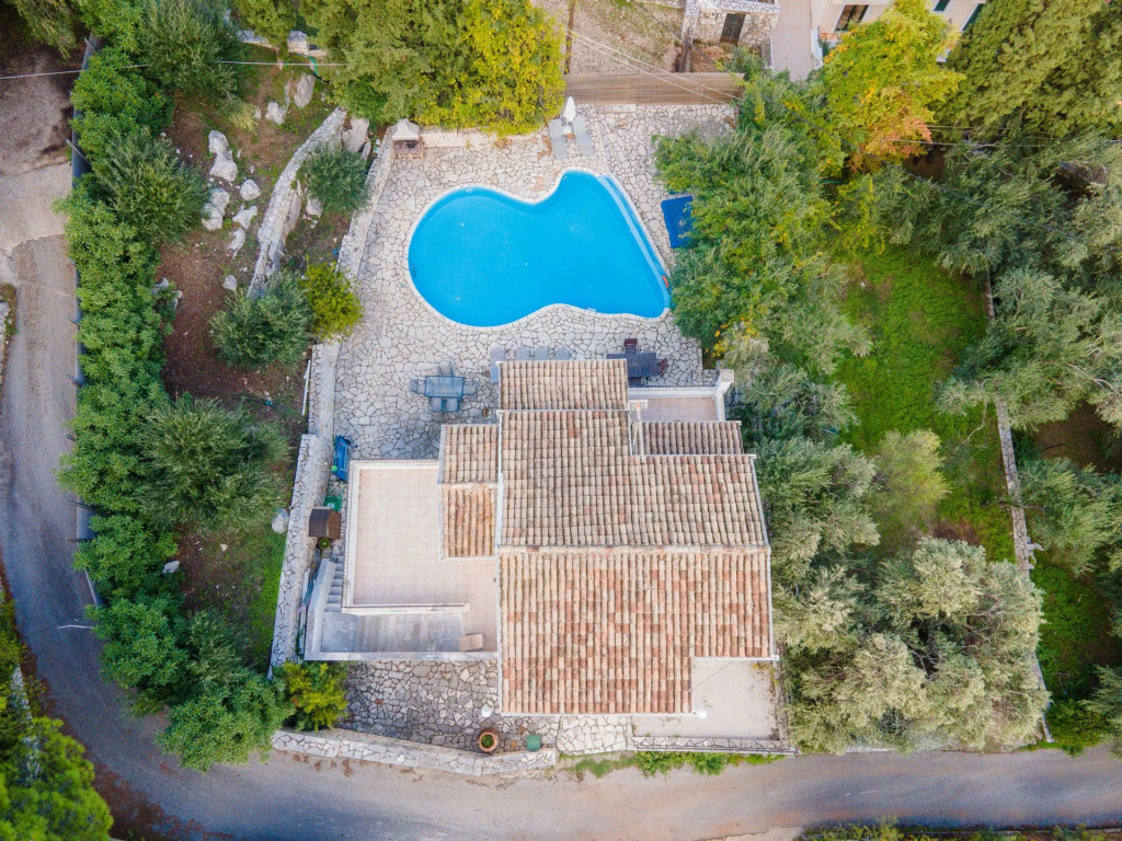 Loadstar Villas